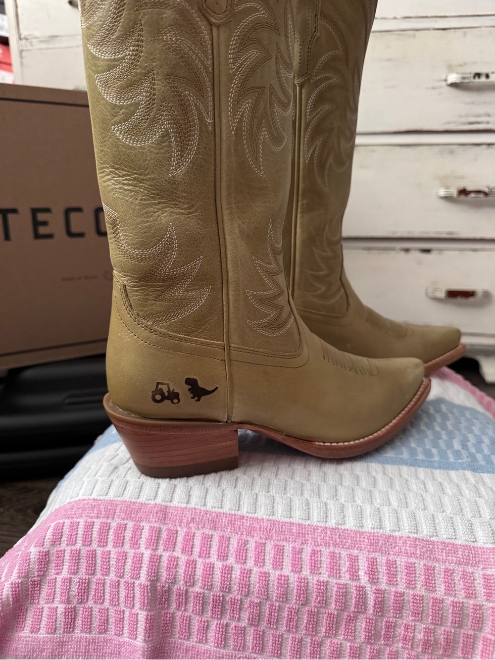 Tecovas Olive Lace-Up Western Boots - Picture 4 of 11